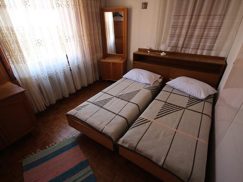 Comfortable Apartment, Close to the Beach view 3