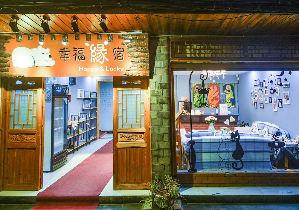 Fenghuang Joy Riverview Hotel