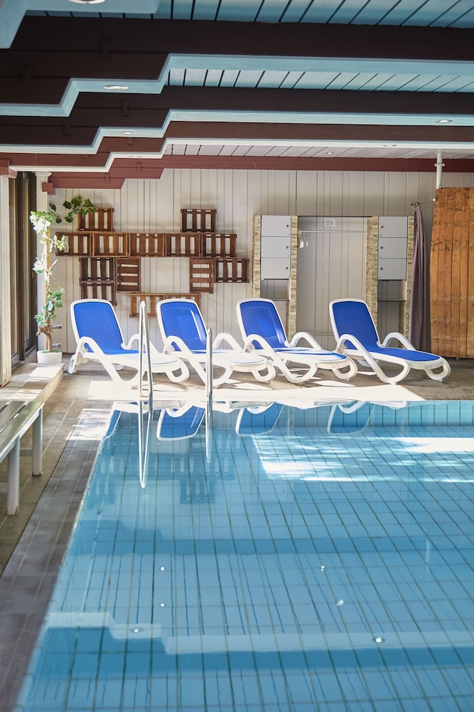 Flair Hotel Weinstube Lochner - Property Image 8