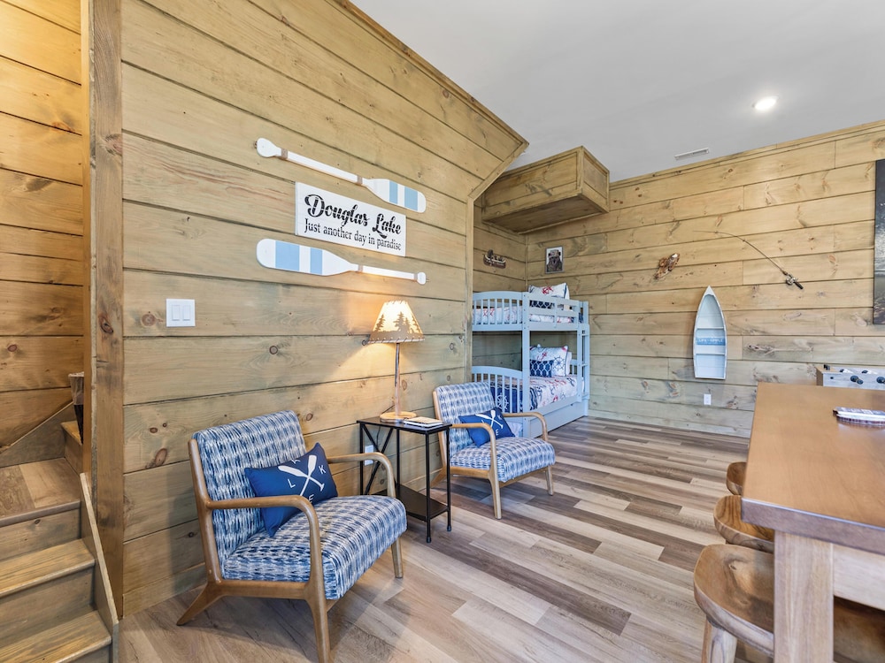 Canoe Cove