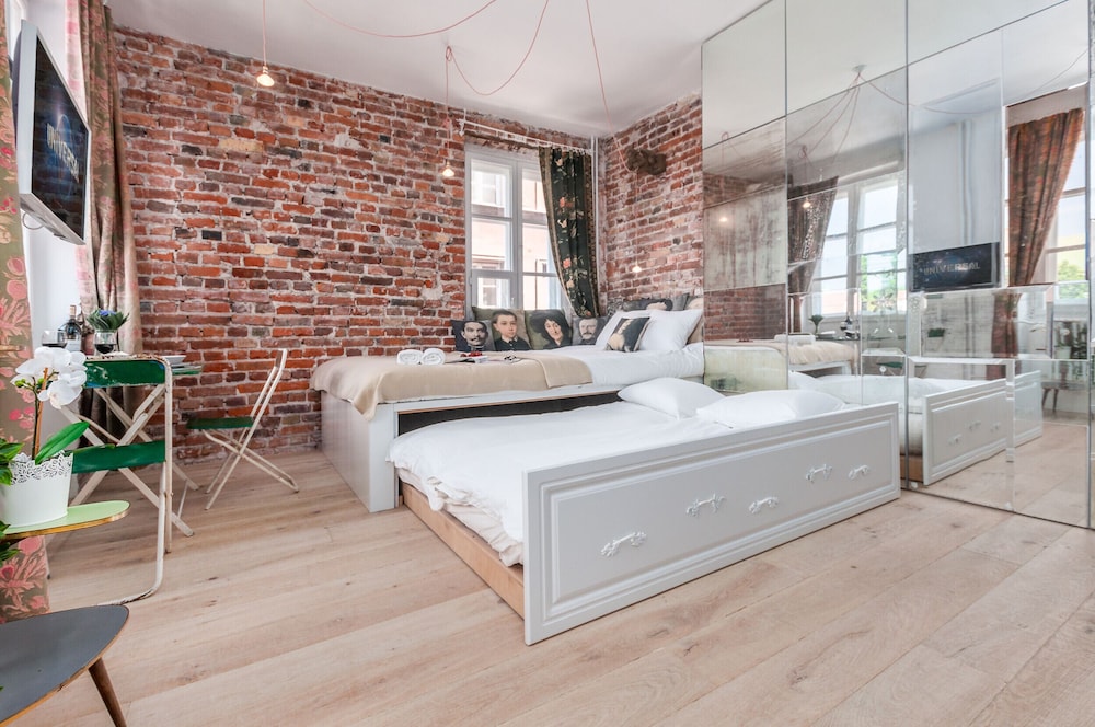 Studio Warsaw Krzywe Kolo by Renters view 5