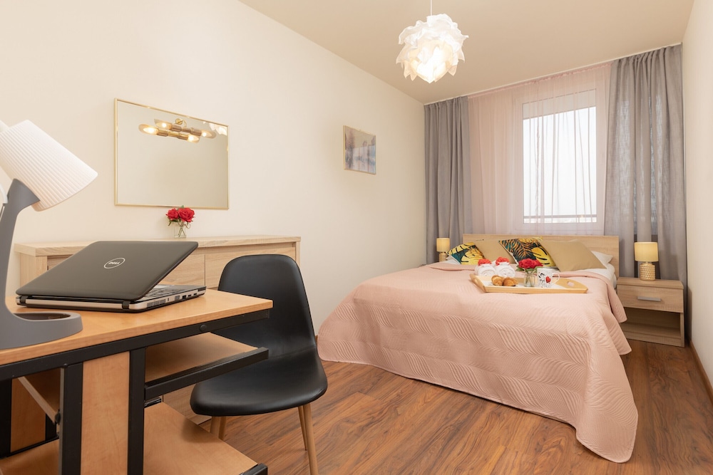 Two-bedroom Apartment Warsaw by Renters view 2