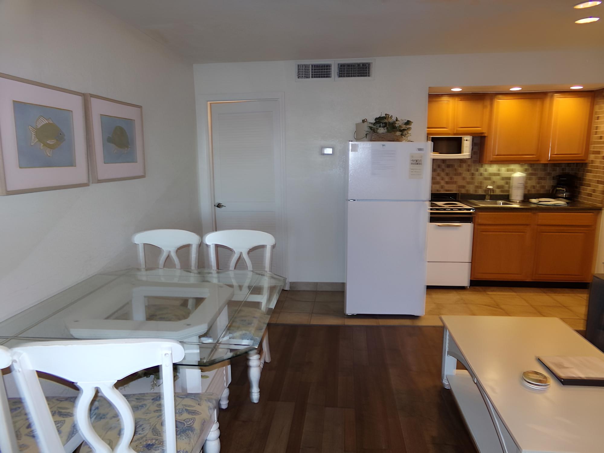 Treetop Condominium view 4
