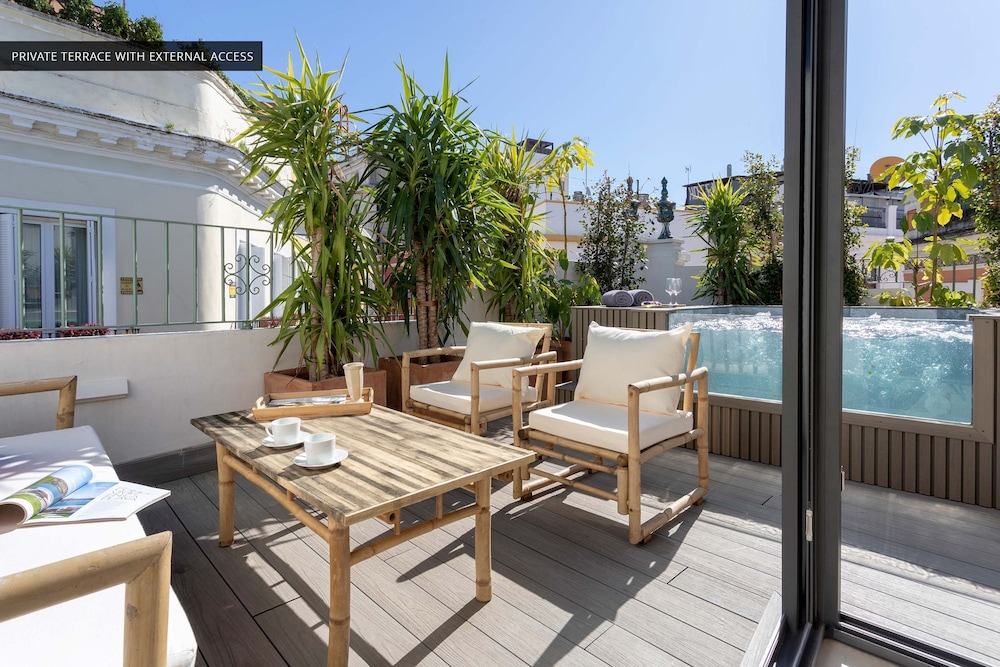 Apartment With Pool in Seville Gamazo Terrace II