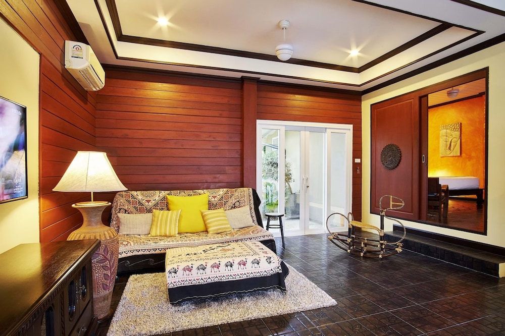 Baan Manu Chang