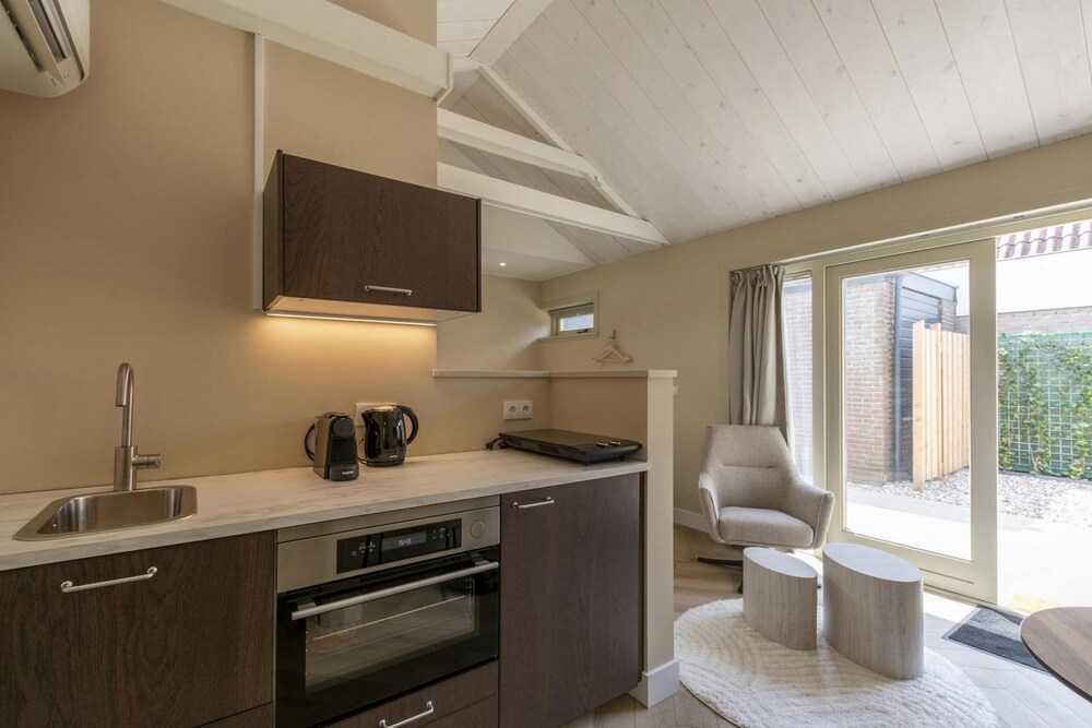 Beautiful Suite on the Village Square
