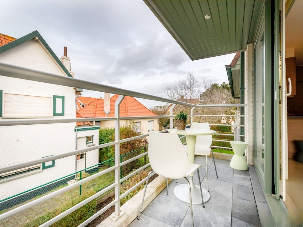 Sunny Modern Apartment in Koksijde
