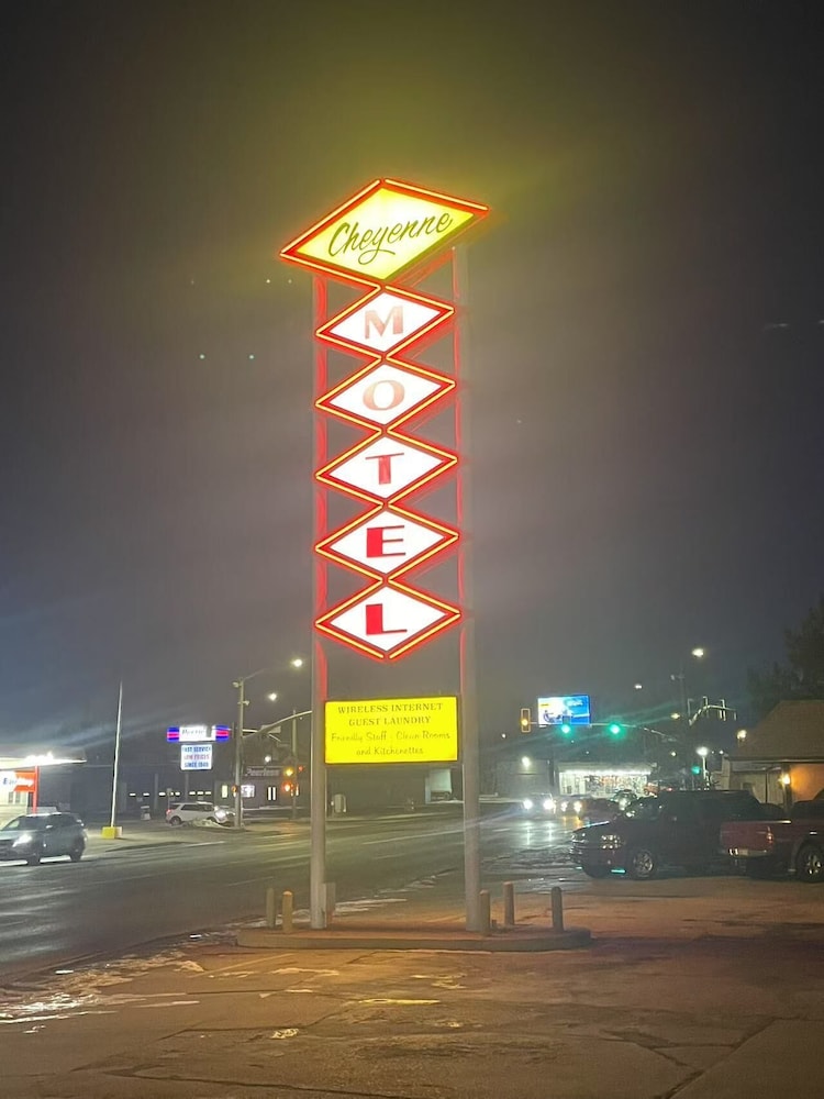 Cheyenne Motel
