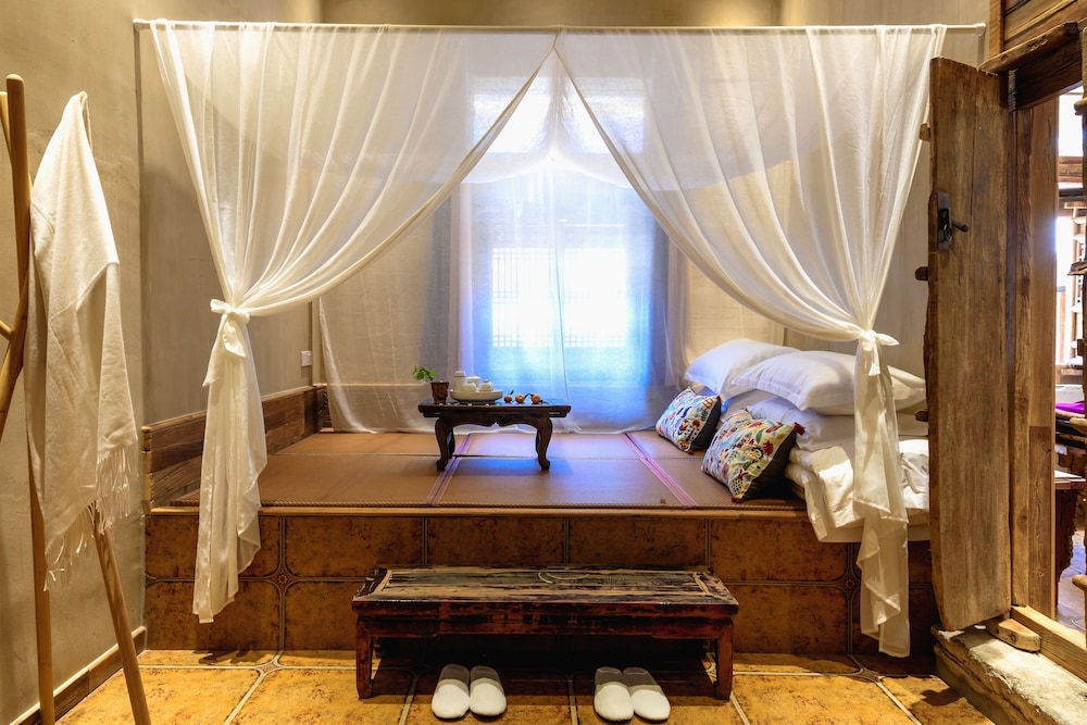 Lotus Mountain Boutique Inn