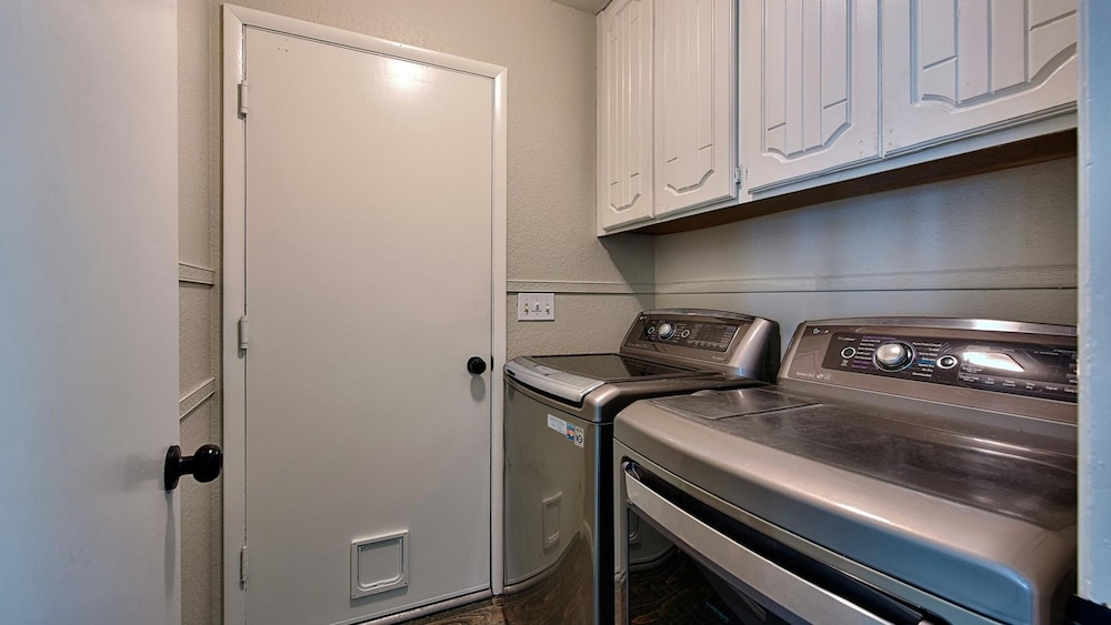 Fairfield in Mesa With 4 Bedrooms and 3 Bathrooms