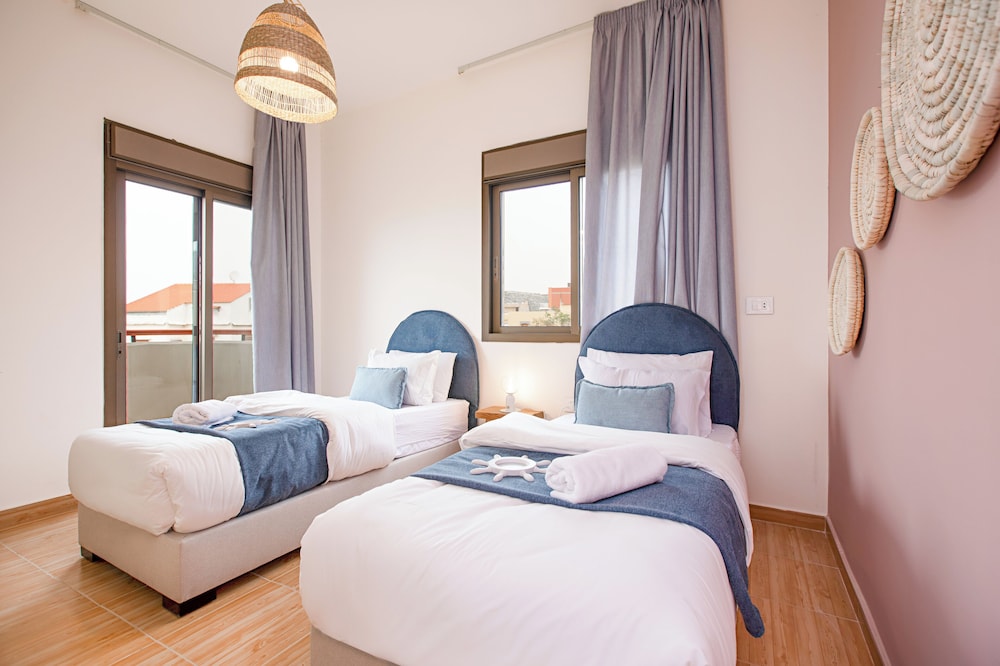 Akl - Chic Apts & Balconies in Batroun