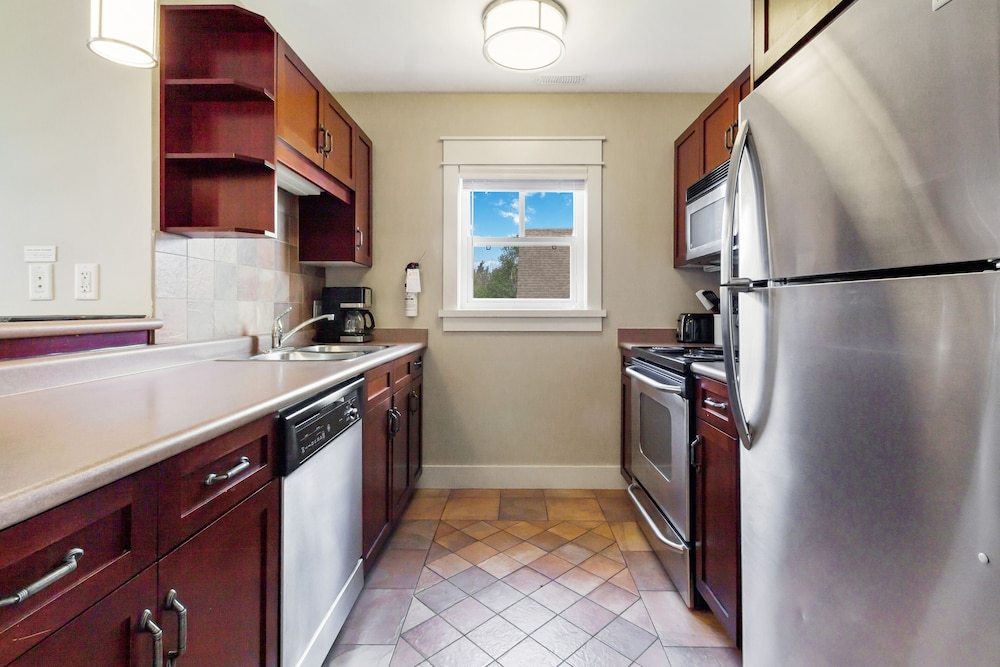 Rivergrass Condos
