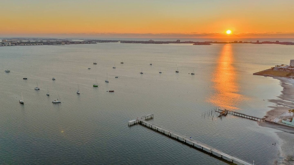 Downtown Gulfport Heated Pool