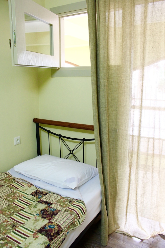 Red Fox Guesthouse