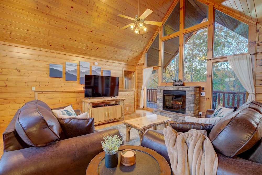 All Ya Need 4 Bedroom Cabin