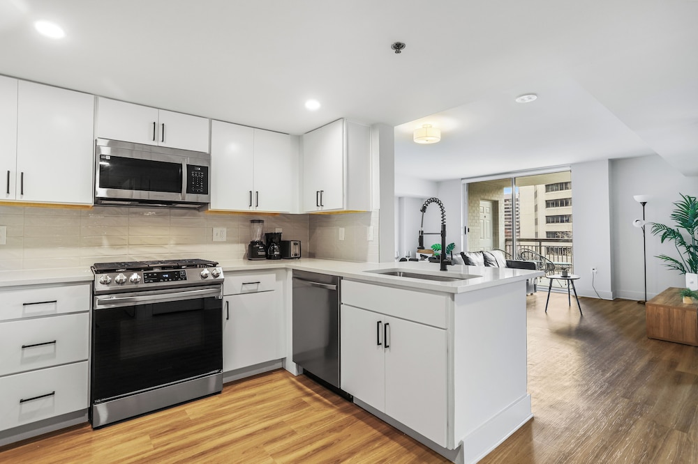 Well Appointed Apartments W Full Comfort