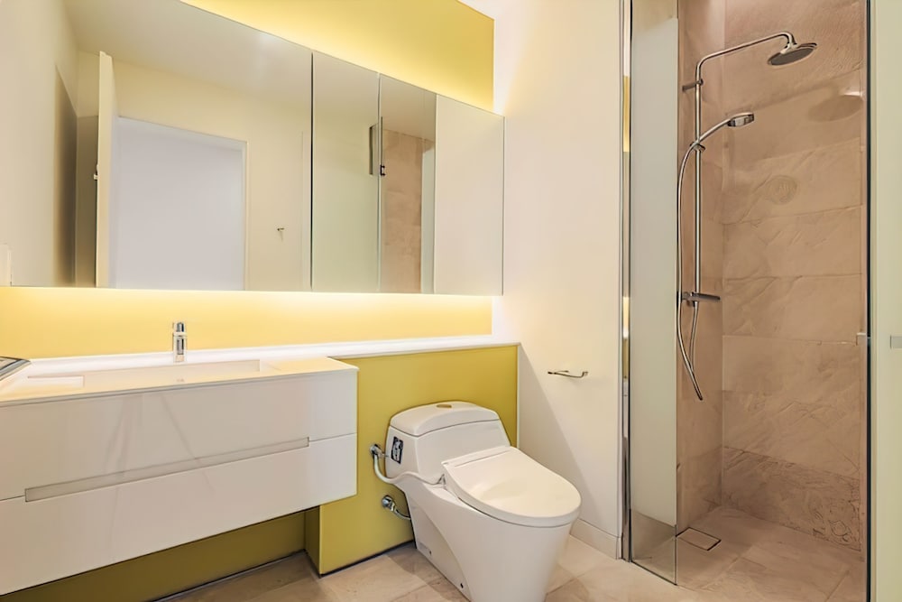 Tropicana The Residences KLCC Skypool