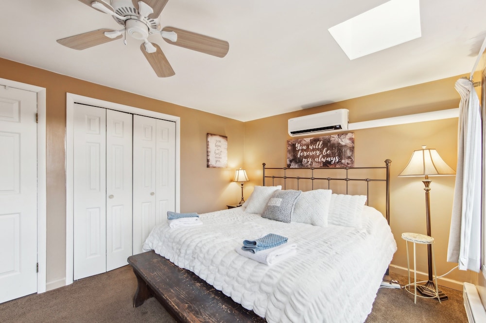 Twister 68i - Mountain Retreat With Stunning Views 3 Bedroom Townhouse by The Summit at Gore Mountain