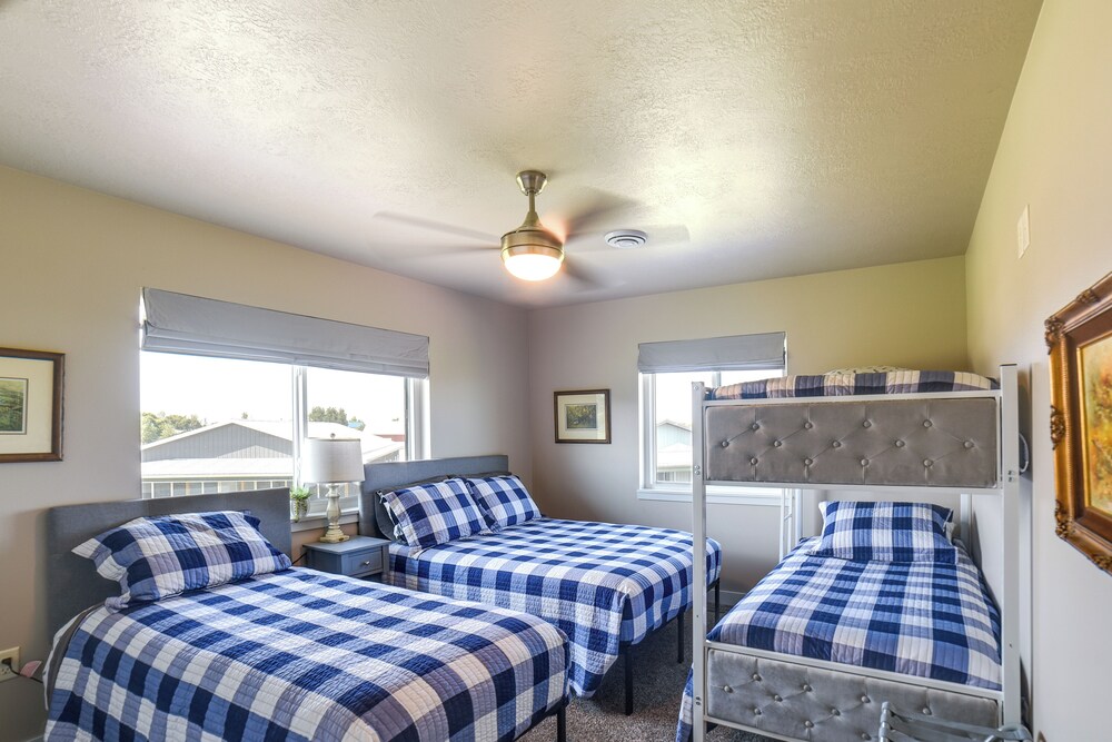 Missouri River Retreat < 1 Mi to the Water!