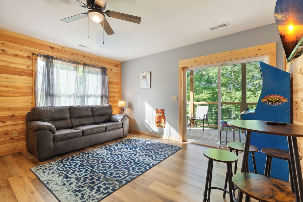 Eagle Mountain Cabin