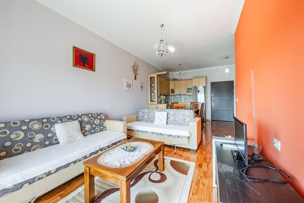 Urban Sea Escape in Sarand