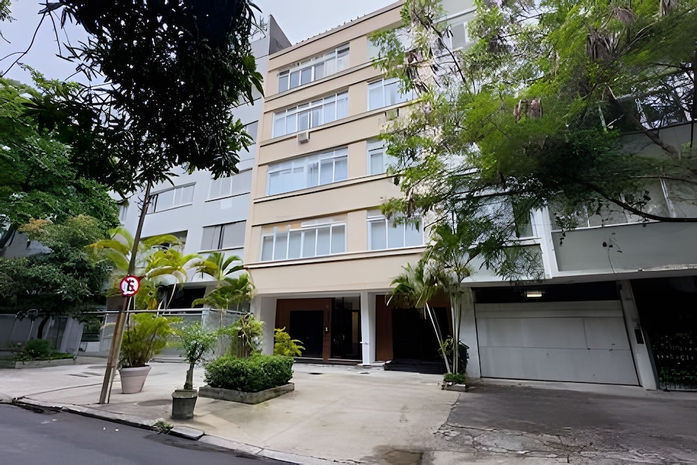 Ipanema | Duplex no melhor local do bairro, 4 quartos, 5 min da Praia - por Casapē Rio