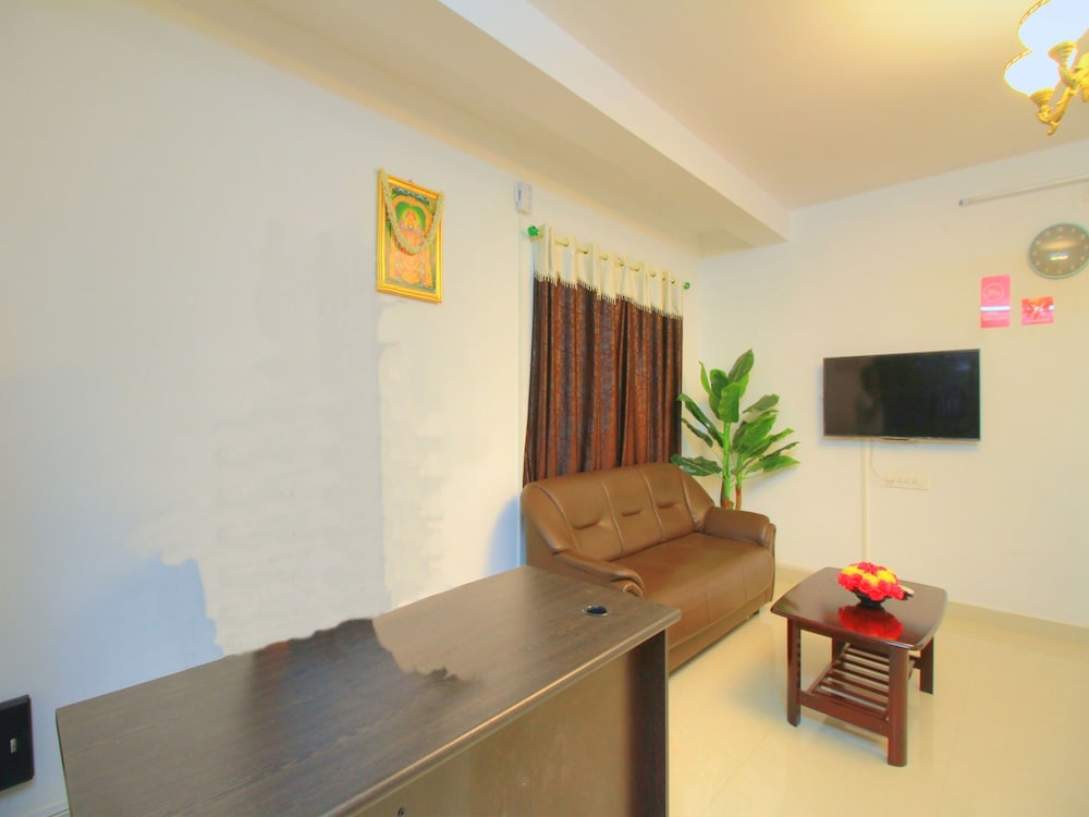 OYO 15478 Lalana Residency view 2