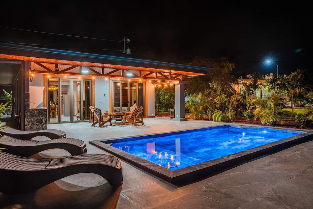 Nayari Frog Farmstay Villa La Fortuna