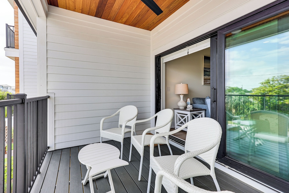Walk to the Waves: Coastal Kure Beach Retreat