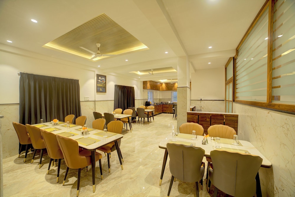 Hotel AeroStay Bangalore Airport