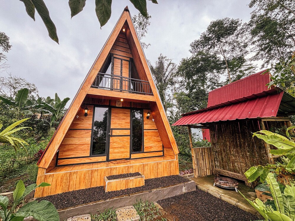 Sanda Eco Cabins by AGATA