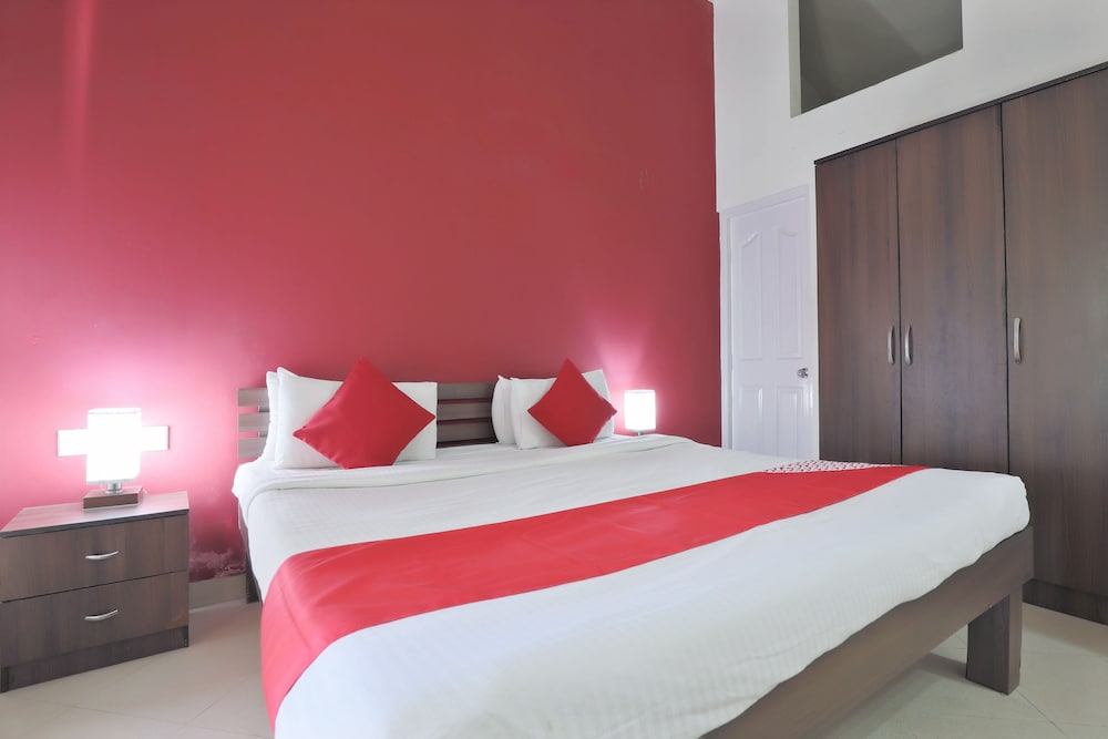 OYO 3305 Royale Assagao view 2