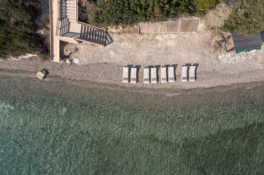 Villa Aura Loutraki view 4