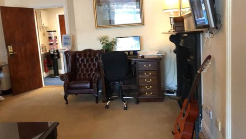 The Leeson Lodge