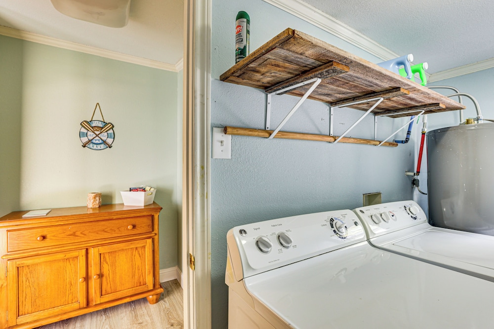 Lakefront Escape w/ Game Room & Dock in Mabank!