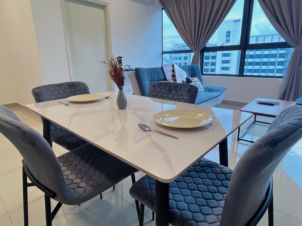 Arte Plus by Manhattan Group