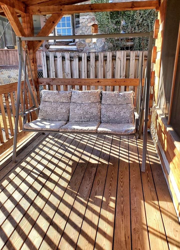 Private yet walking distance to downtown