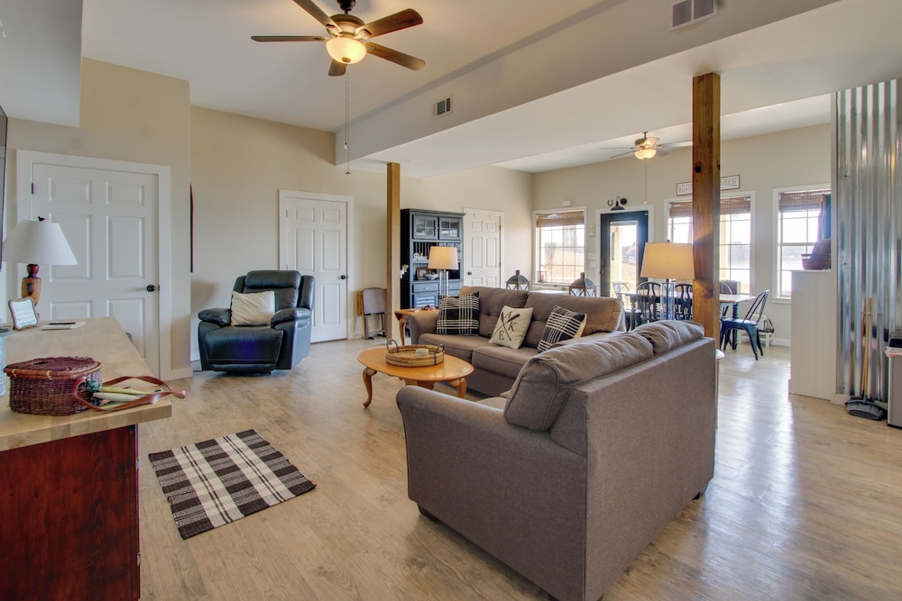 Waterfront Gem w/ Fire Pits & Dock in Georgetown