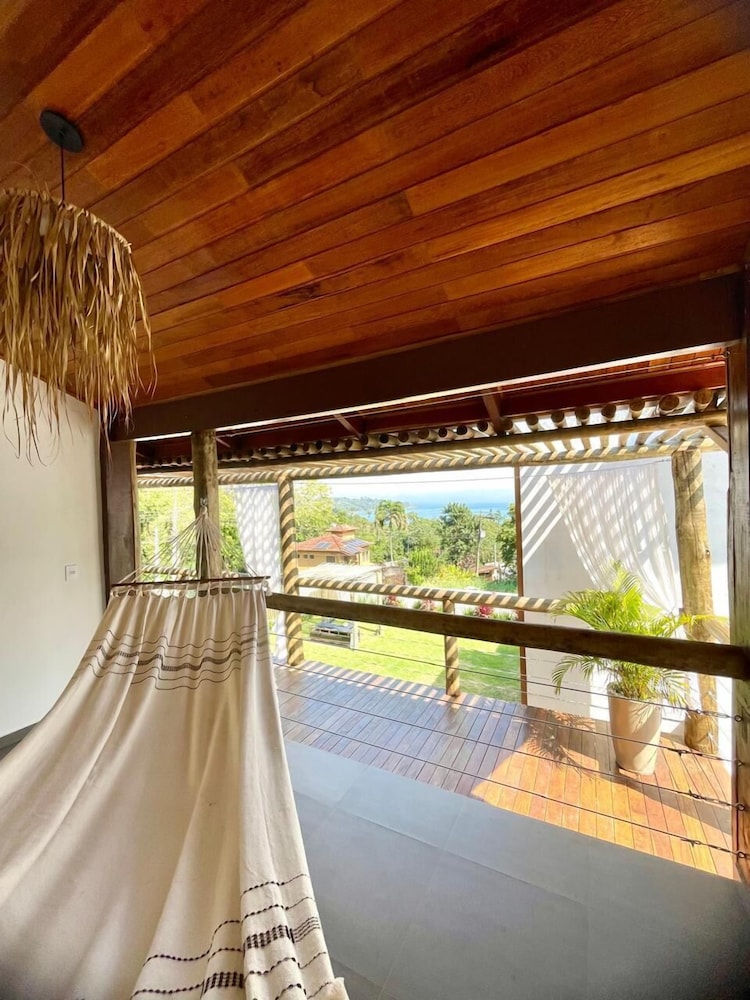 Santomar Guest House