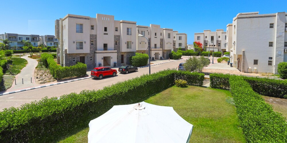 Prime Holidays Amwaj