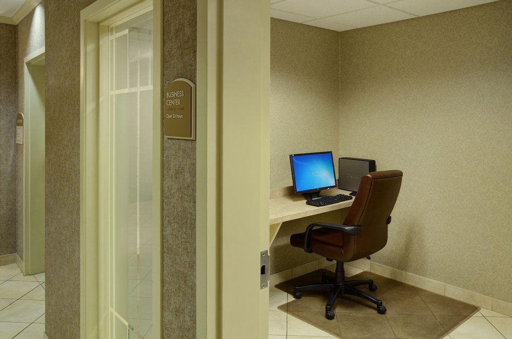 Medicine Hat Vacations - Holiday Inn Express  Suites Medicine Hat Transcanada Hwy 1, an IHG Hotel - Property Image 12