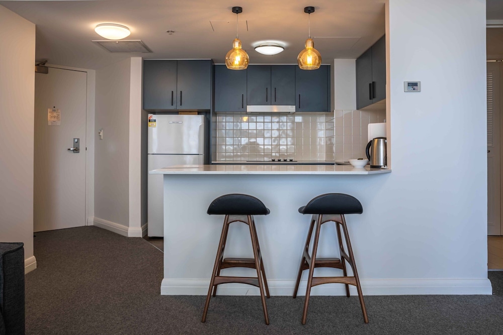 Central Located 1-bed With Gym, Sauna and Pool