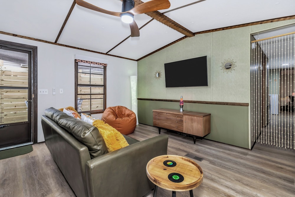 Groovy Guest House
