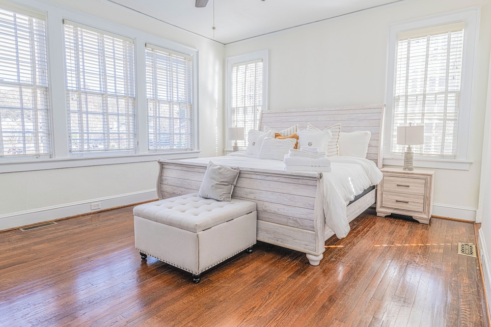 Cozy Martin House in Columbus - 3BR