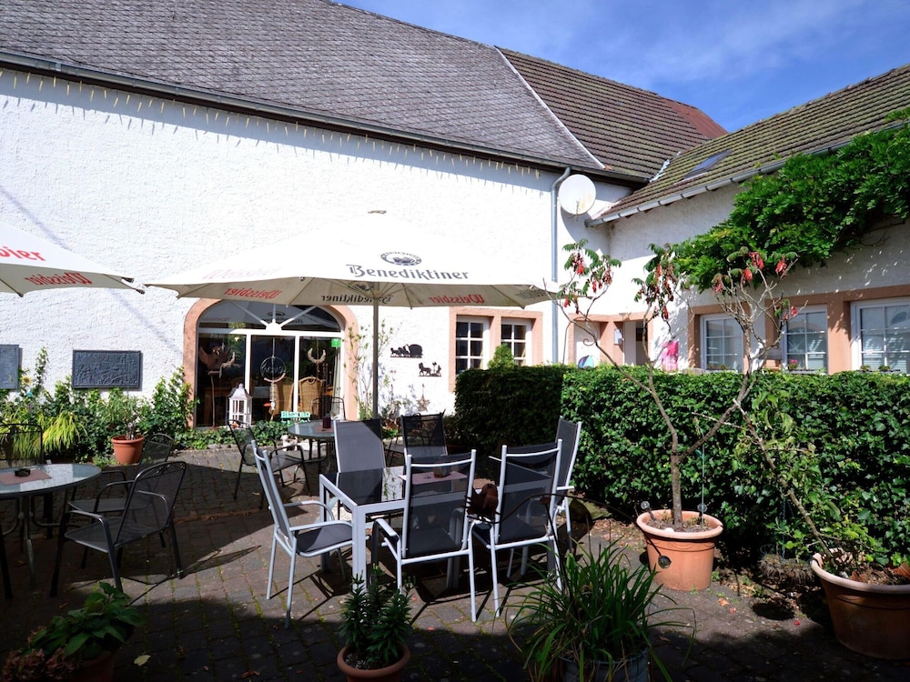 Apartment in Meisberg With In-house Catering