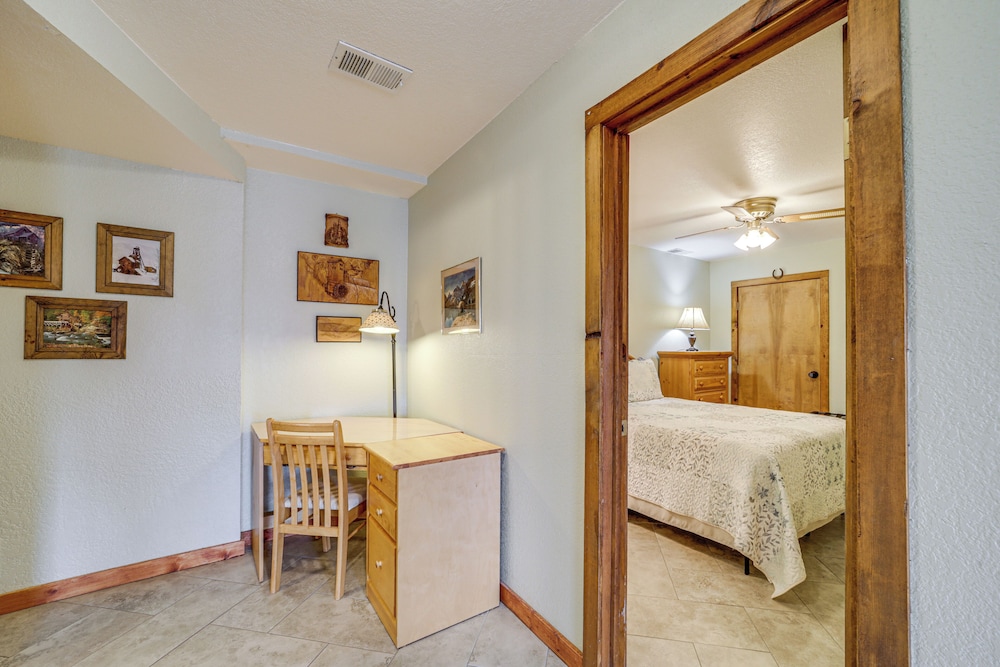 Mtn & Golf Course Views: Payson Retreat!