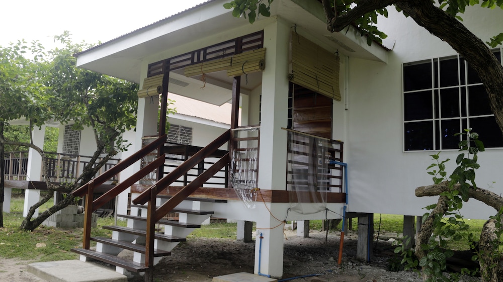 Yama Beachfront House