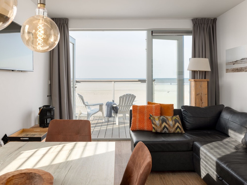 Beach House in a Dream Location on the Beach