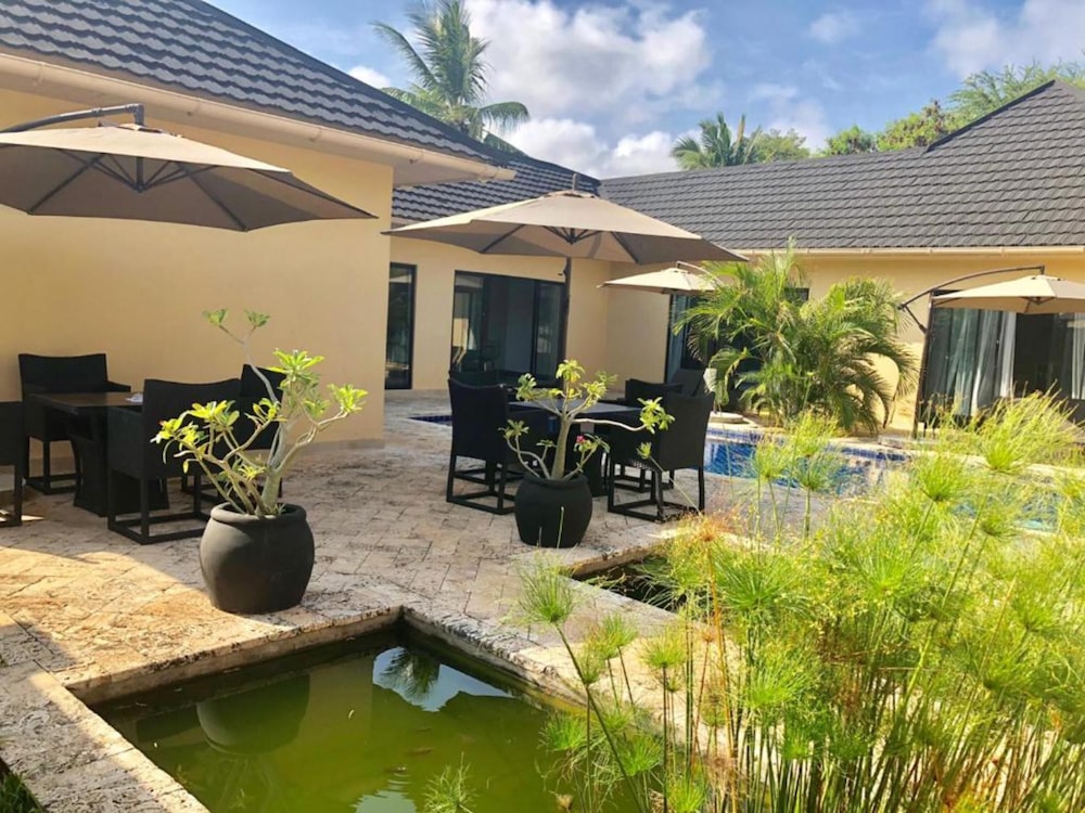 Grand Amber Villas Diani