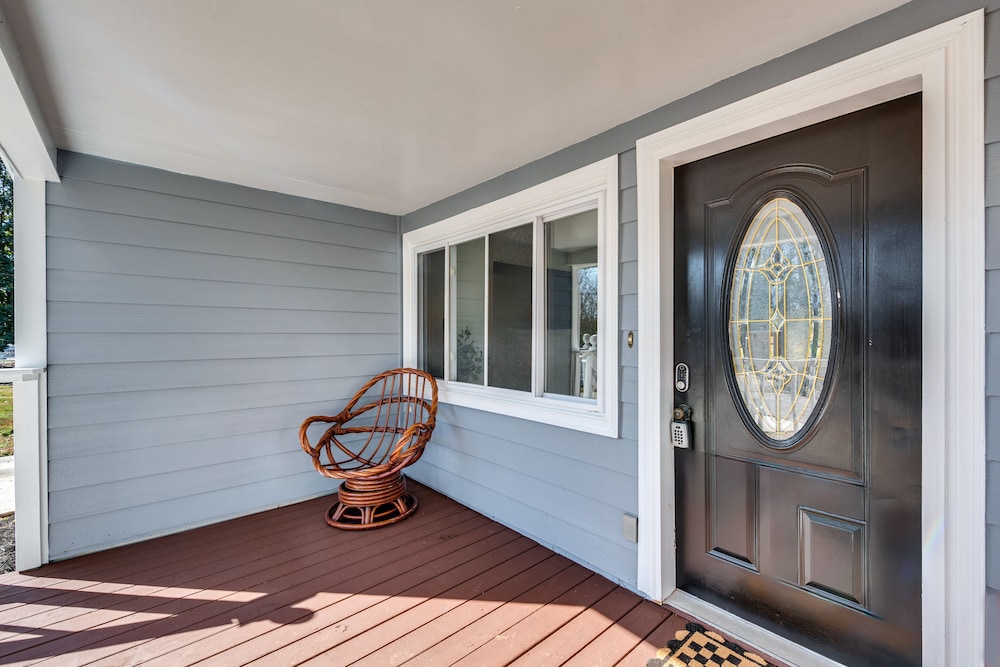Smyrna Vacations - Smyrna Home w/ Porch: 2 Mi to Battery Atlanta! - Property Image 9
